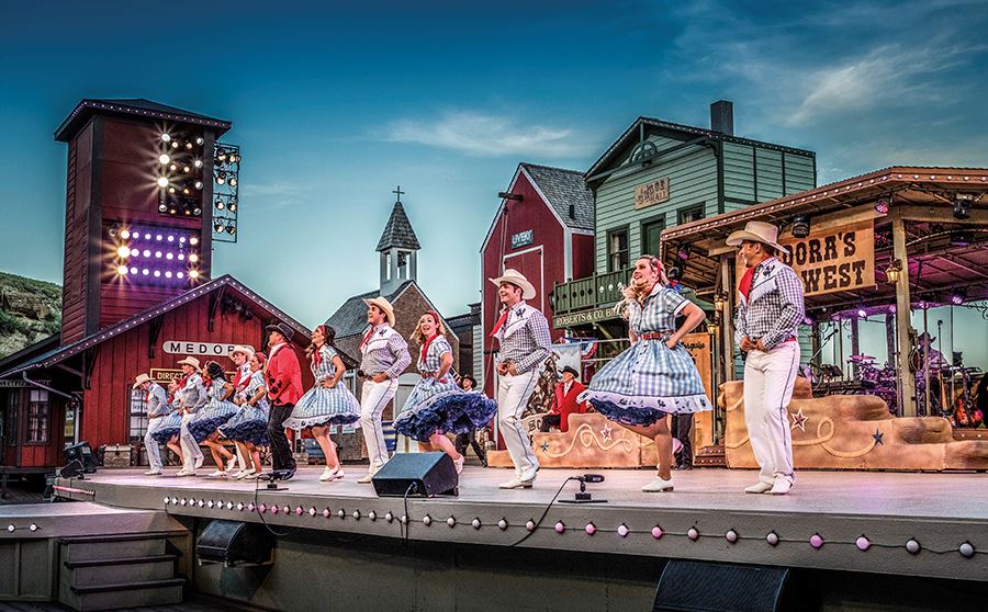 MEDORA! Fall Fun! Enjoy the Medora Musical outside under the stars!
